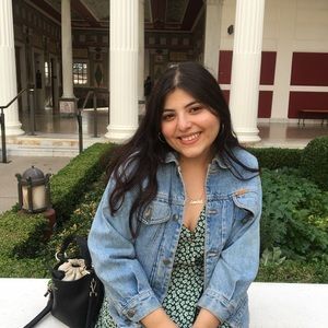 Meet your Posher, Anahit